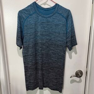 Lululemon Men's Blue & Black Hombre Shirt